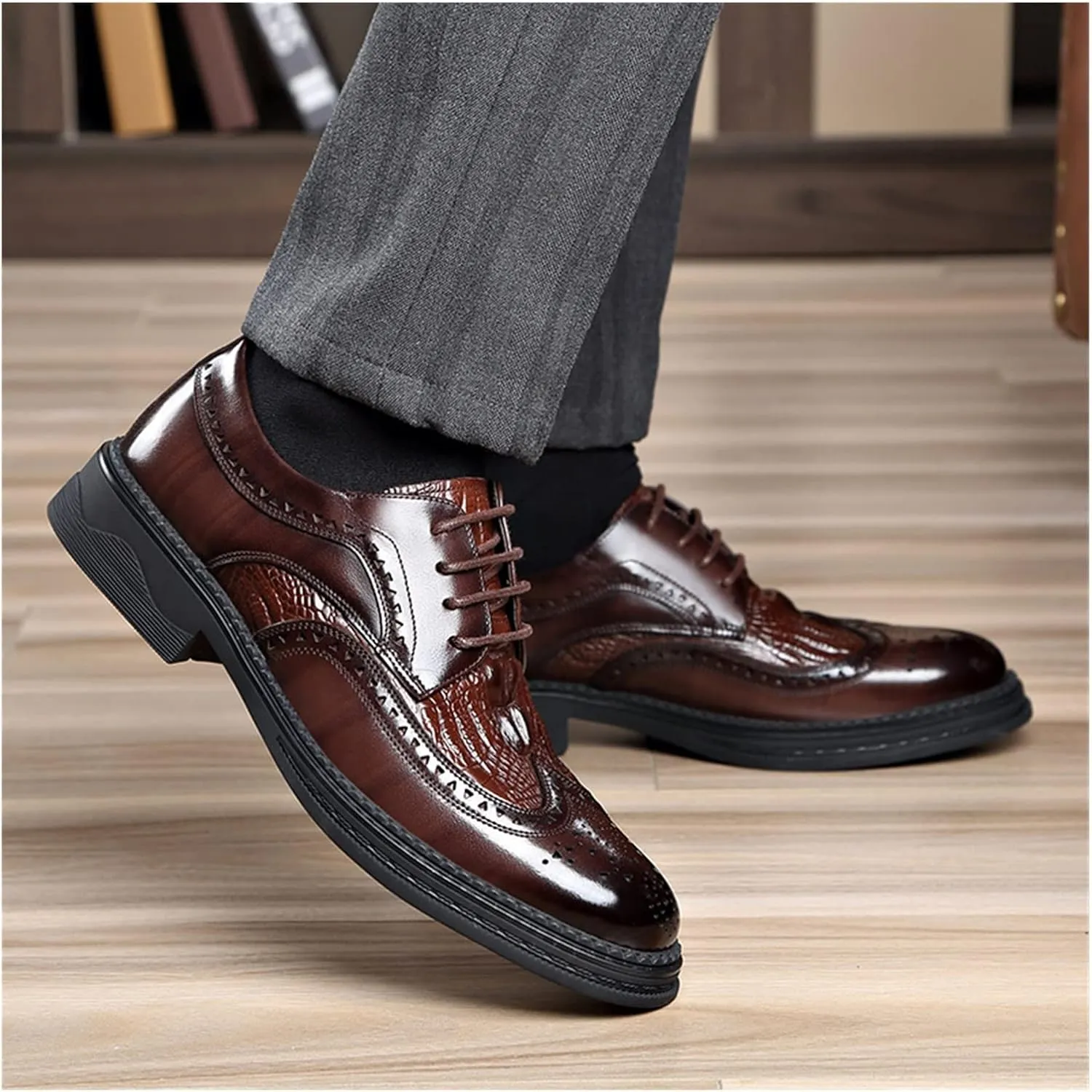 HASMI Bullock Men's Shoes British Carved Leather Business Formal Men's Leather Shoes Lace-up Breathable Single Shoes Pointed Shoes