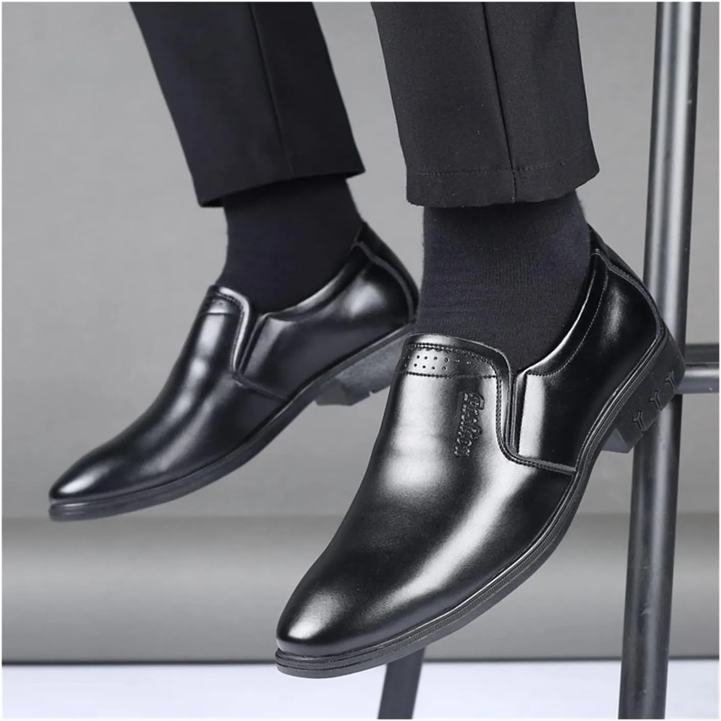 LAZIRO Genuine Leather Men's Shoes Pointed Toe Breathable Casual Business Men's Leather Shoes Cover Feet Dress Leather Shoes Men
