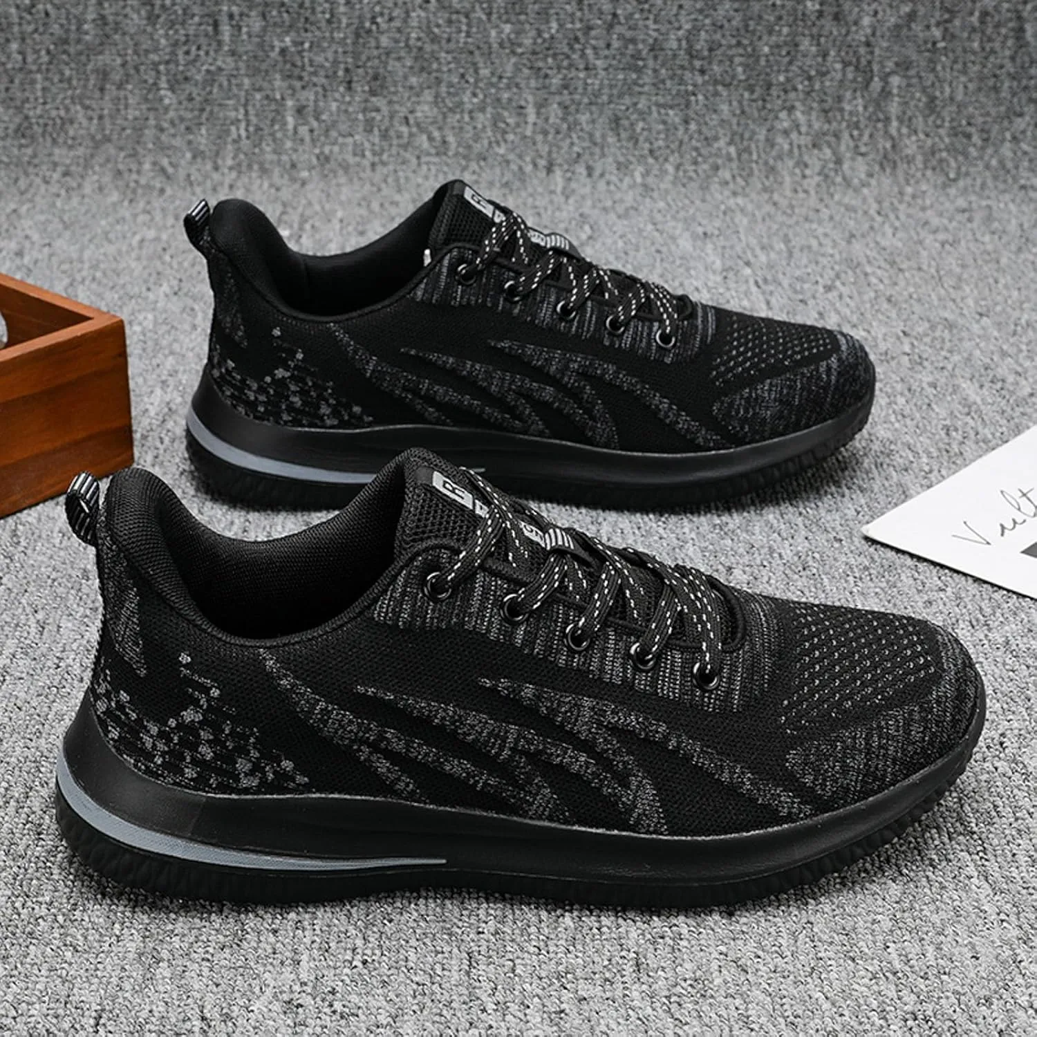 Men Sports Shoes Fashion New Pattern Mesh Breathable Lace Up Flat Bottom Comfortable Casual Shoes Mens Sneaker
