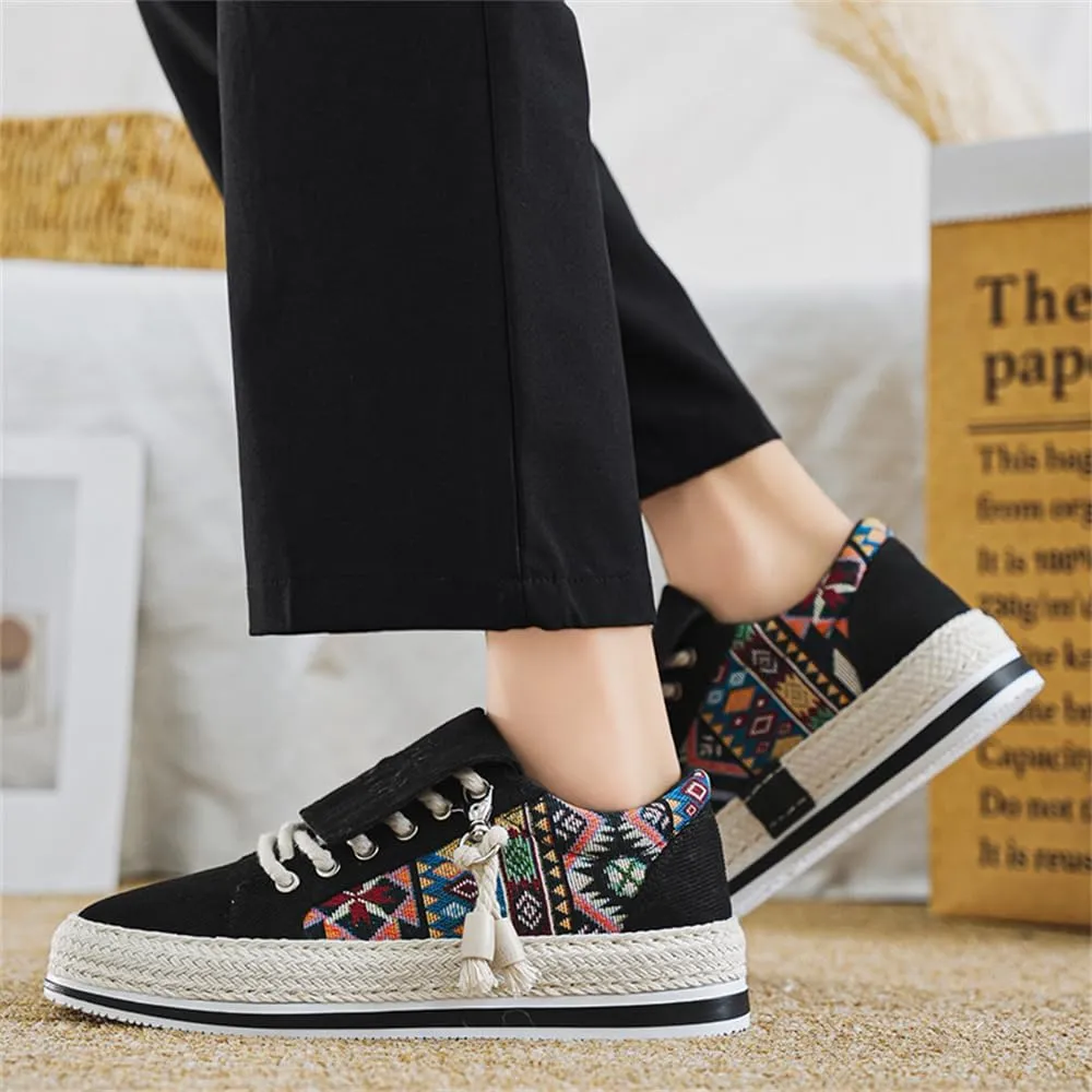 Slip on Low Top Canvas Walking Shoes for Men Breathable Comfortable Casual Shoes Men's Sneaker